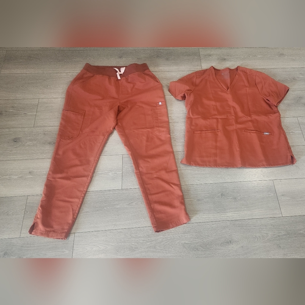 Women's Auburn Figs Pants & Top Set